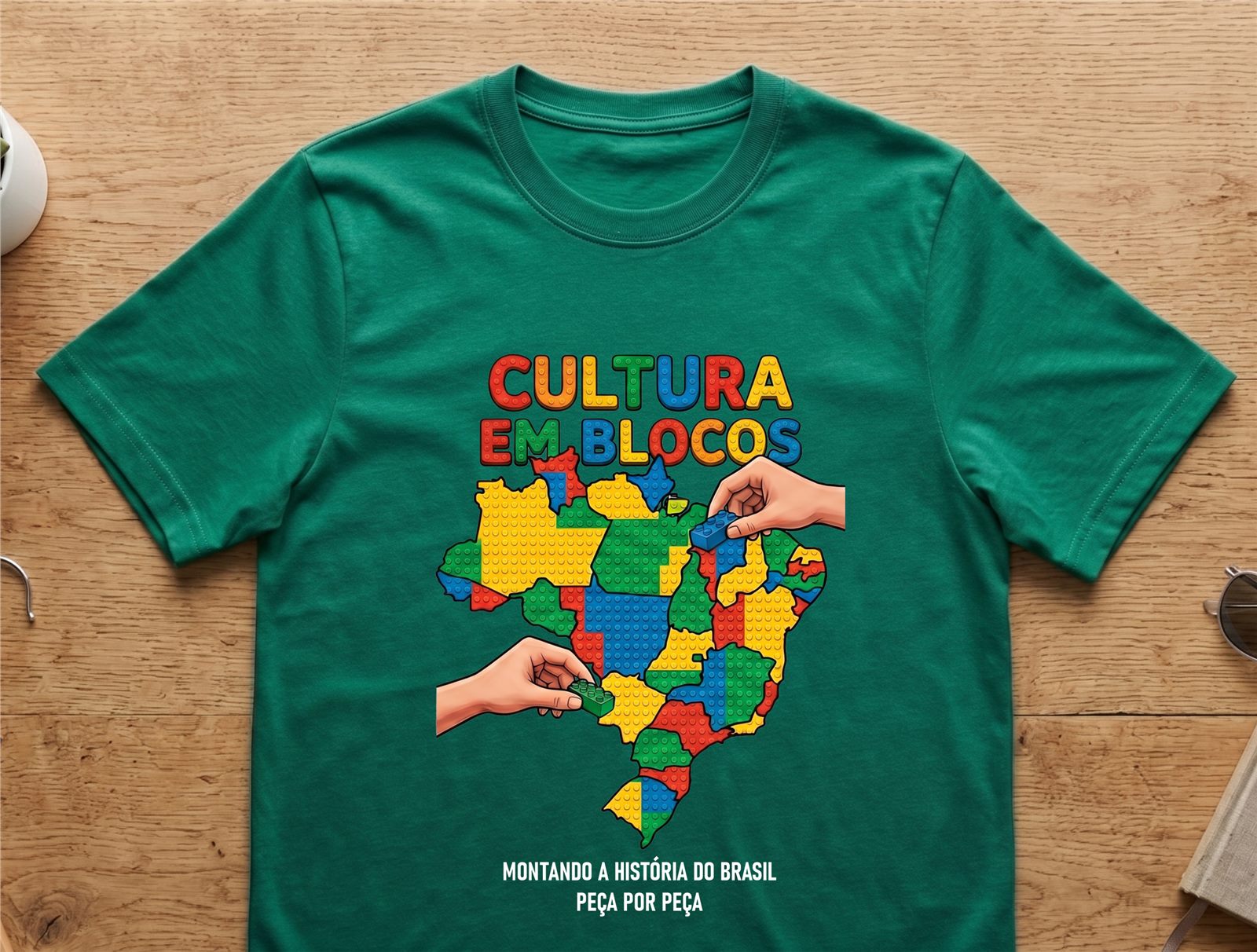 Camiseta Cultura em Blocos na cor verde